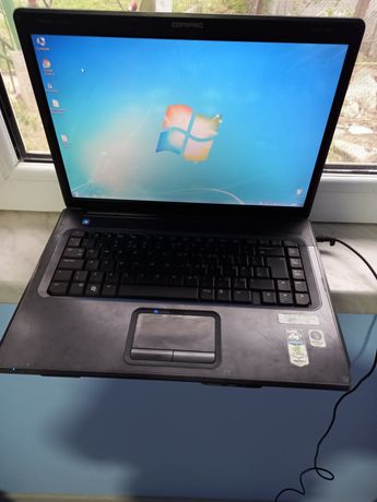 Laptop compaq merge netul la fir