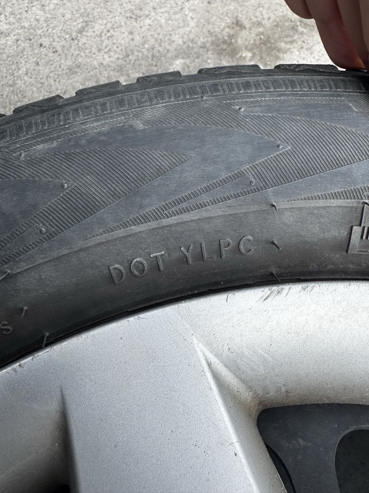Зимни гуми 195/60 R16 с джанти за Мерцедес W245