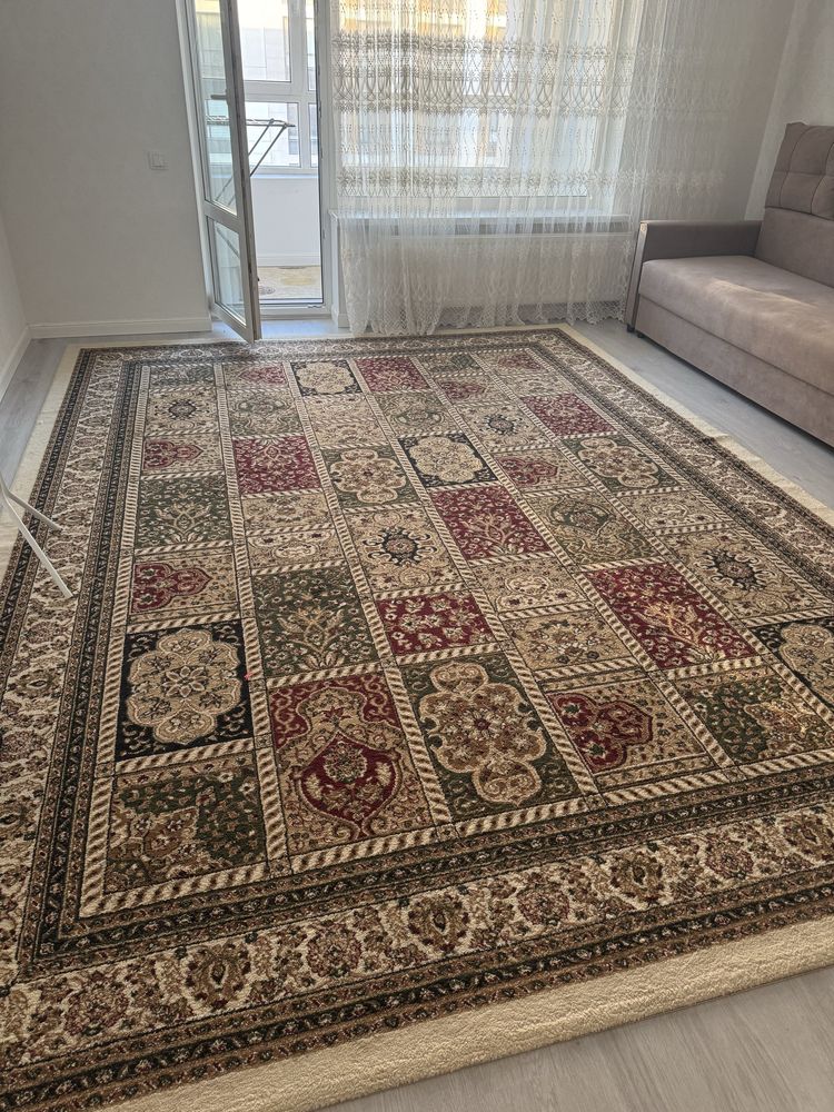Продам ковёр 3*4 размер