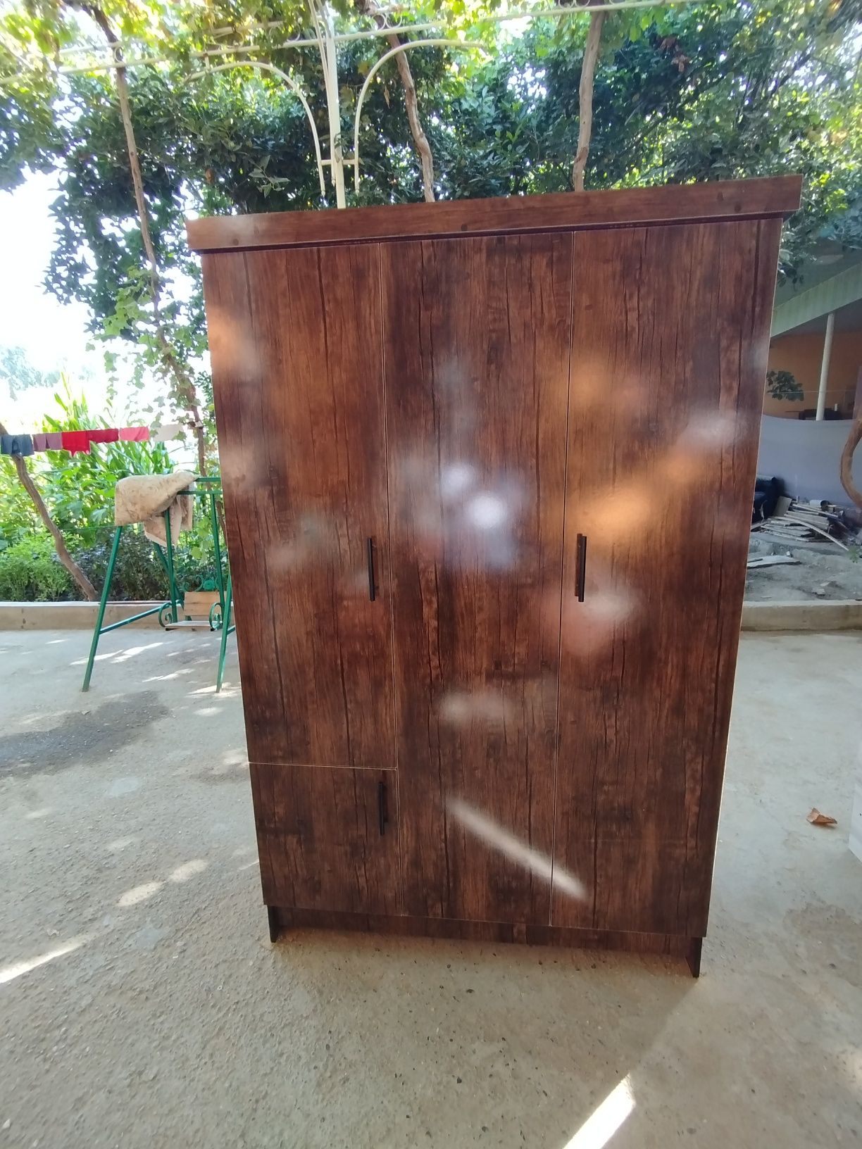 3 eshikli 50 % laminat shkaflar arzon narxda