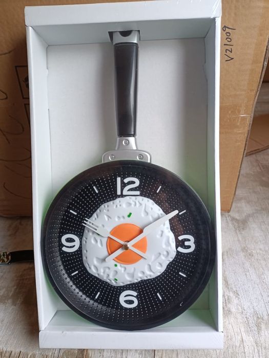 Часы разные для кухни