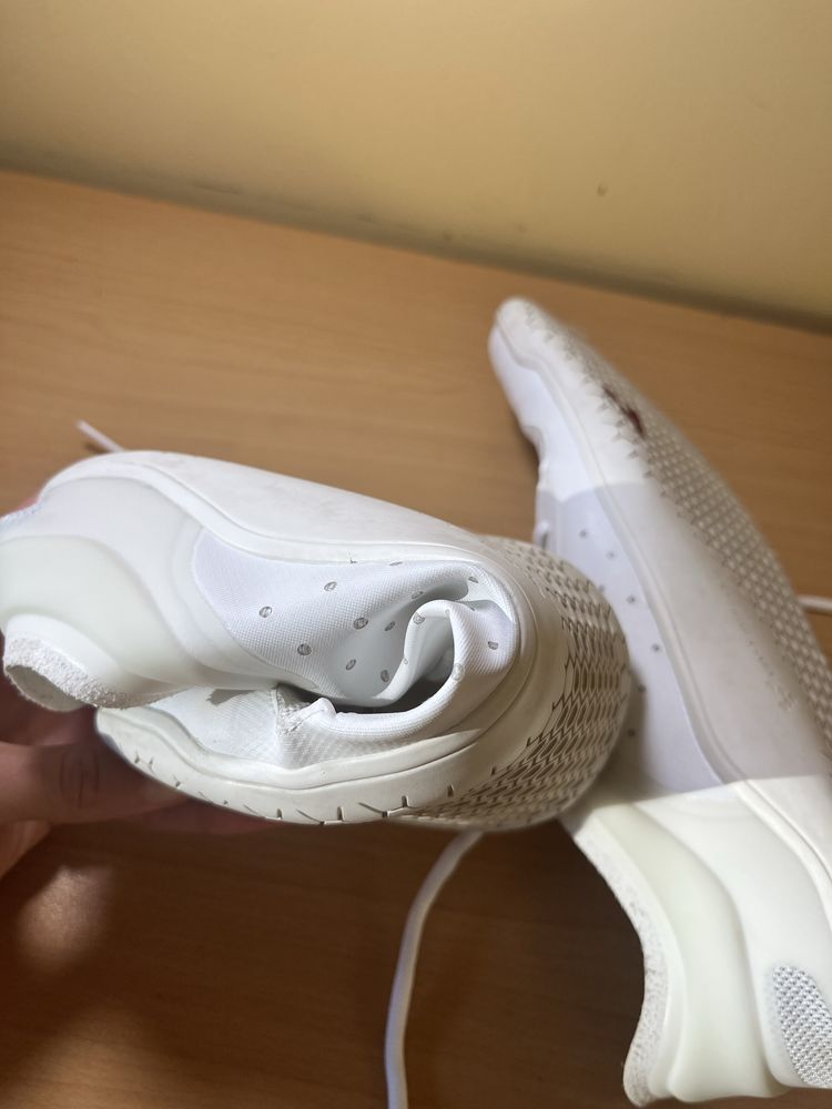 VIVOBAREFOOT – Primus Lite III Bright White. Боси обувки на Вива.
