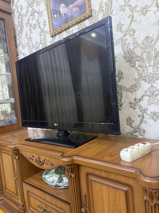 Телевизор  LG 43