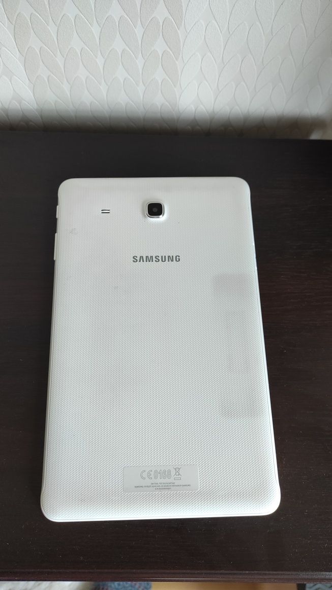 Таблет Samsung Galaxy tab E 9.6"