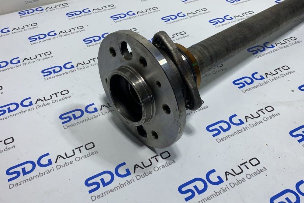 Butuc/ planetara dreapta 30 dinti A9063504010 Mercedes Sprinter 2006/2018