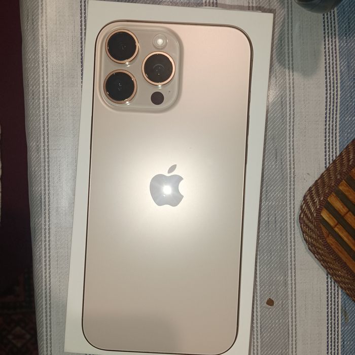 iPhone 16 Pro Max 256 ГБ