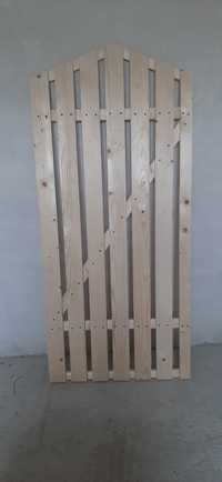 Garduleț de lemn pentru gradina
