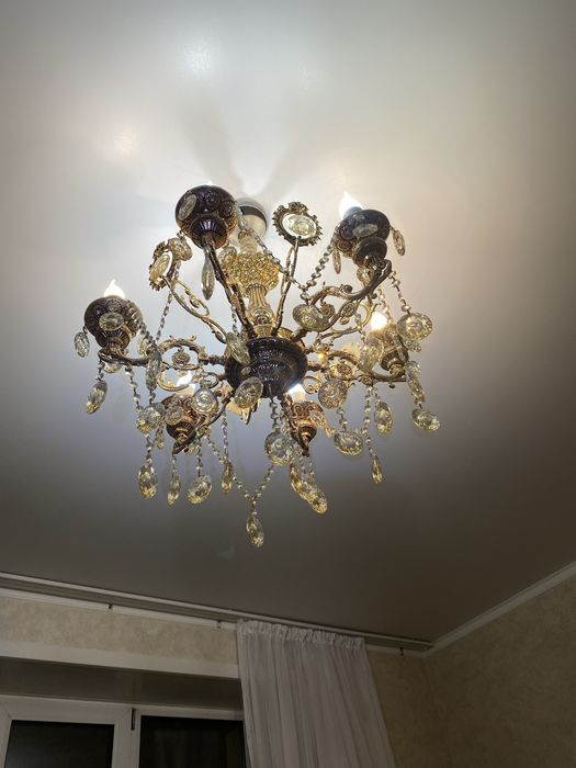 люстра для гостинный