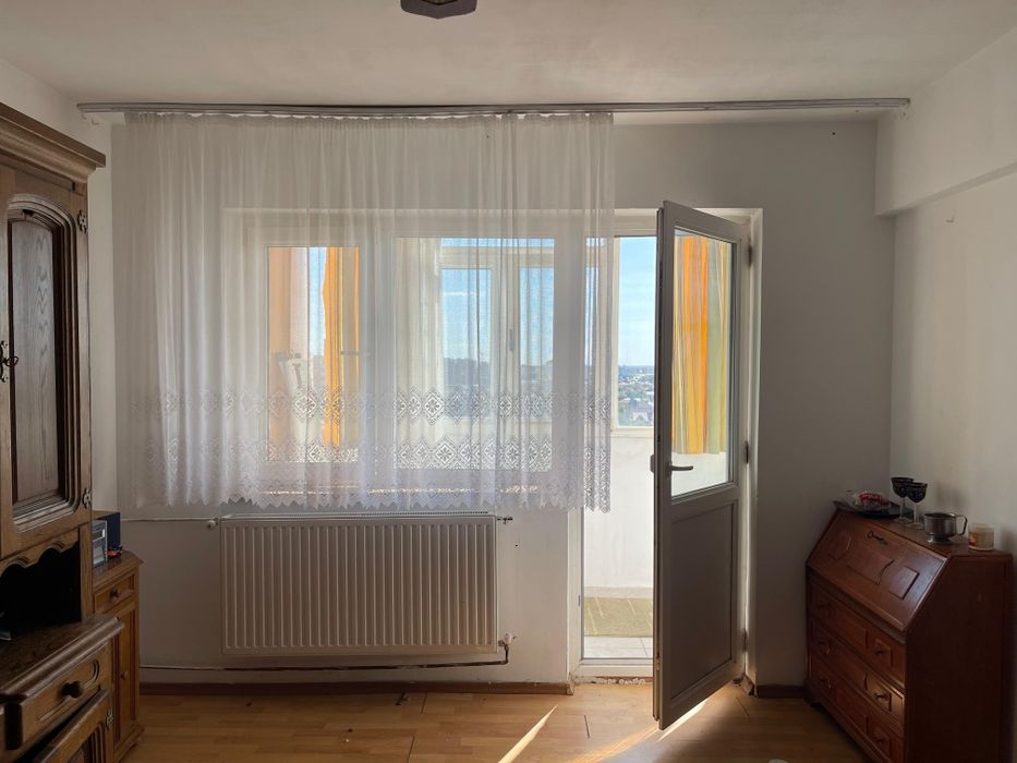 Apartament 2 camere VAND URGENT!