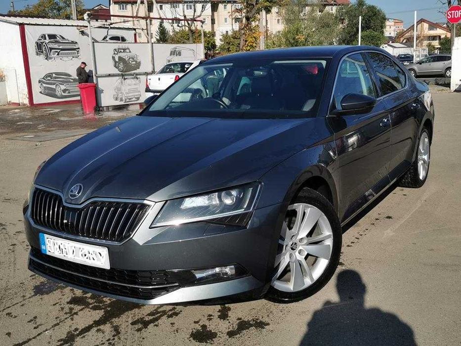 far xenon skoda superb 3 2018 far compet bixenon superb 3 2018