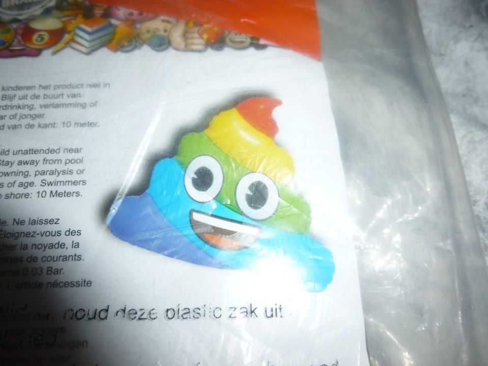 Надуваем дюшек XL Emoji 140* 110 см