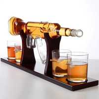 Стъклена бутилка Калашник AK-47 за алкохол с чаши диспенсър уиски вино