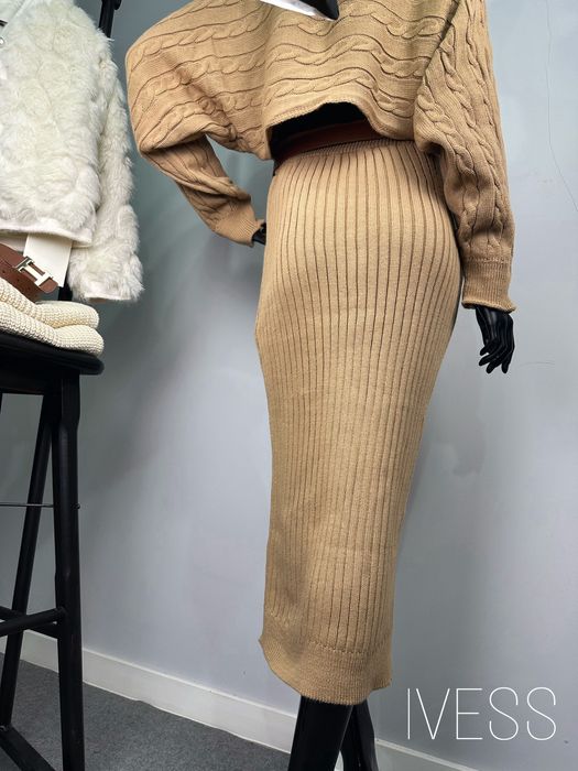 Дамски сет плетен пола с блуза два модела