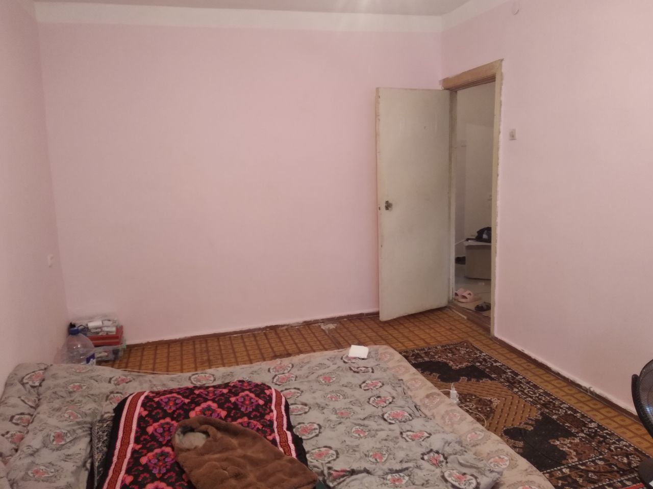 3 xonali 4 etaj 4 etajlik dom 77 seriya  Giofizika