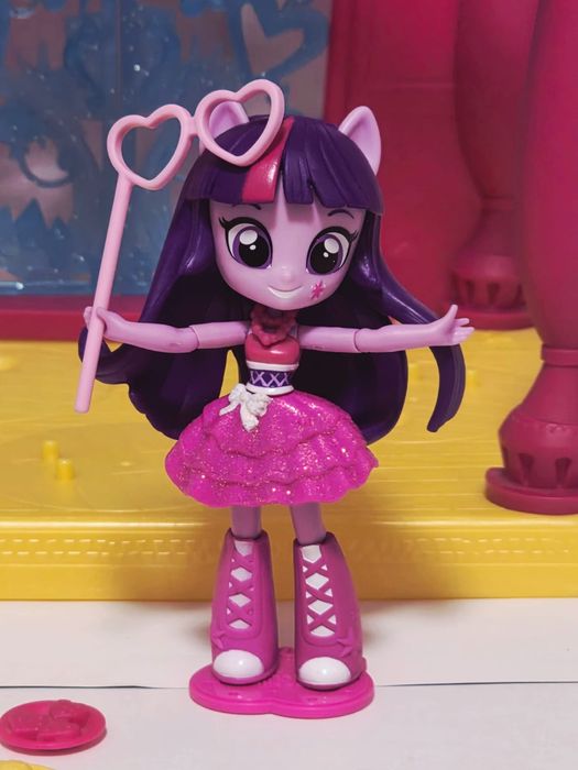 Set My Little Pony Equestrian Girls Ballroom cu păpuși Twilight Spark