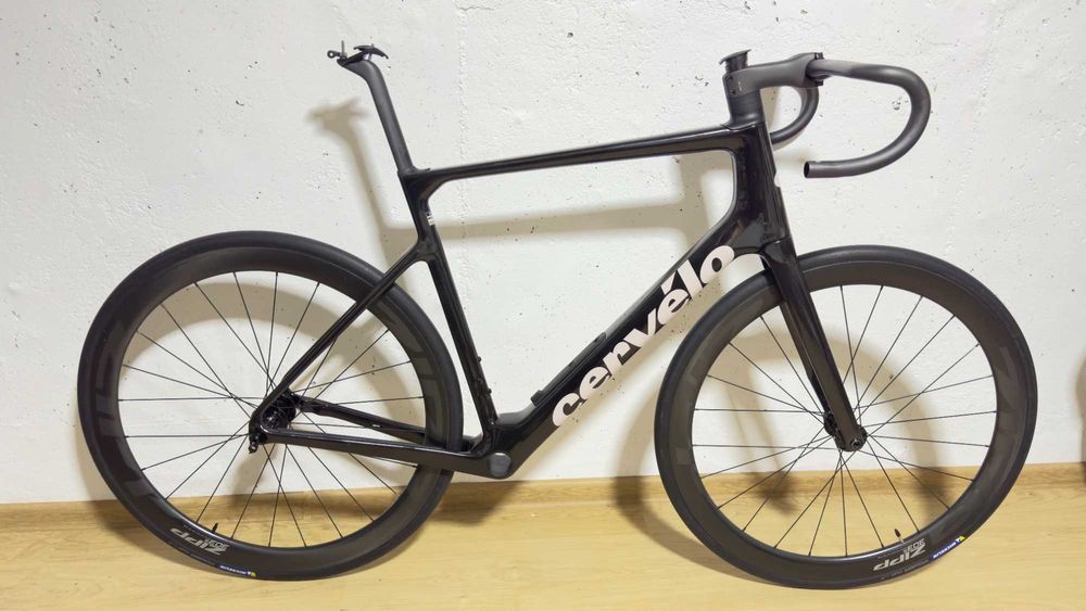 Cervelo caledonia 5 2025 + колела Zipp 303s