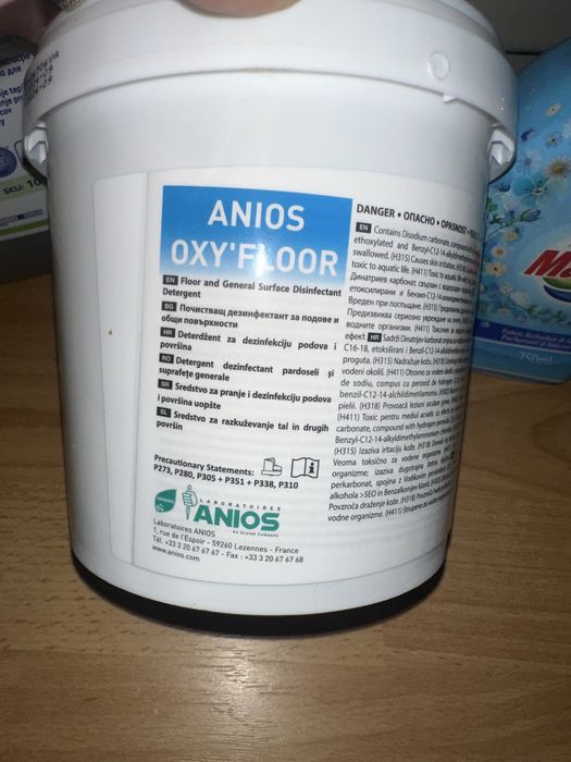 Soluții profesionale curățenie–Cif, Taski, Anios, Maxima+mănuși nitril