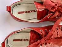 Обувки Prada