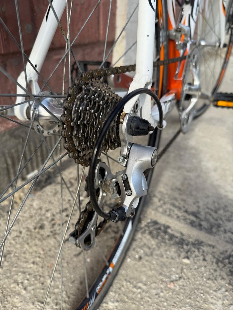 Bicicleta cursiera Monza