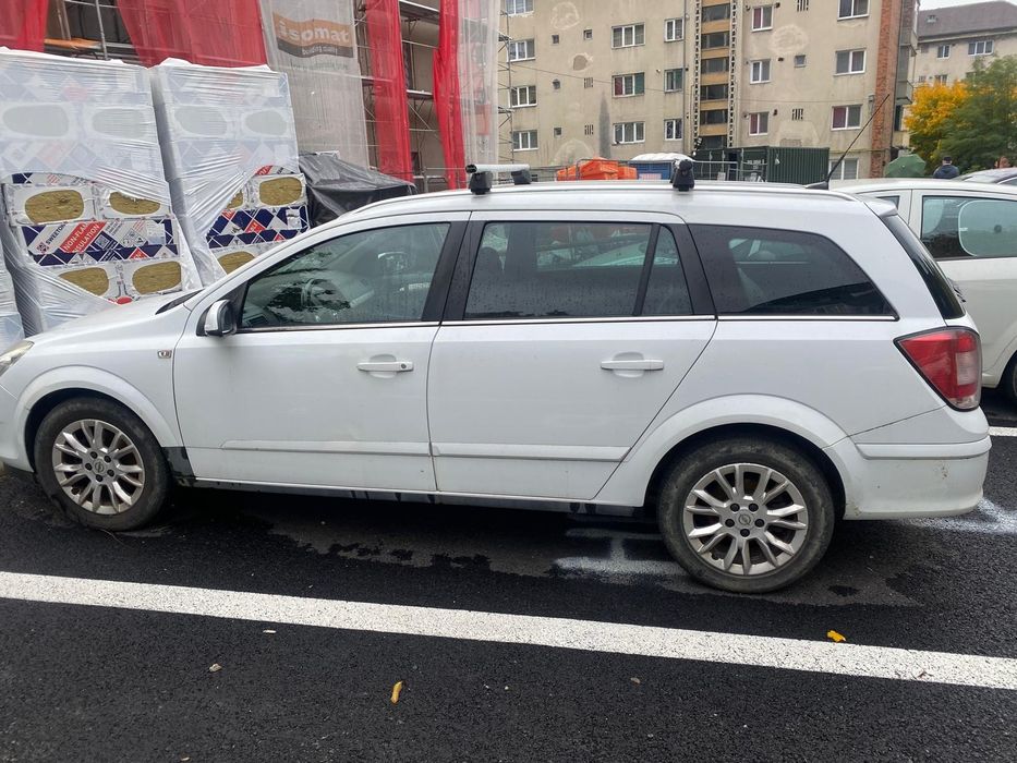 Vând Opel Astra H