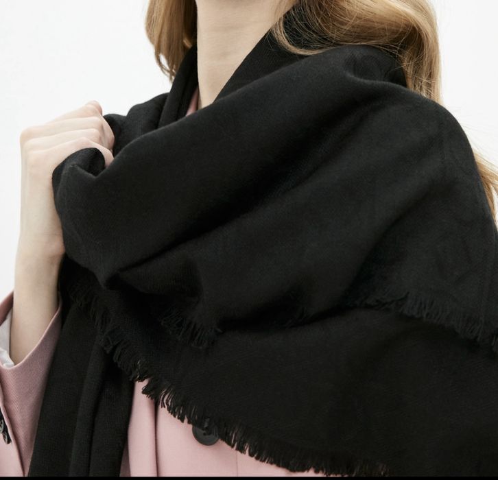 CALVIN KLEIN/ USA/платок- шаль- палантин- шарф