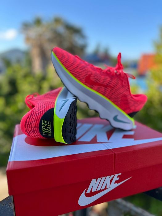Nike Motiva  / Noi