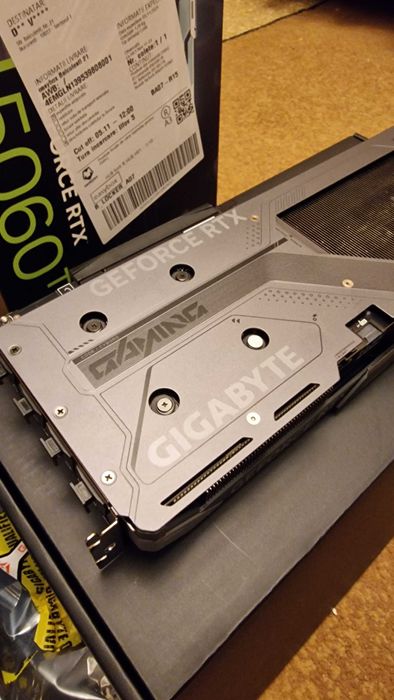 Plava video Gigabyte RTX 5060 Ti GAMING OC 16G, noua, garantie Emag.