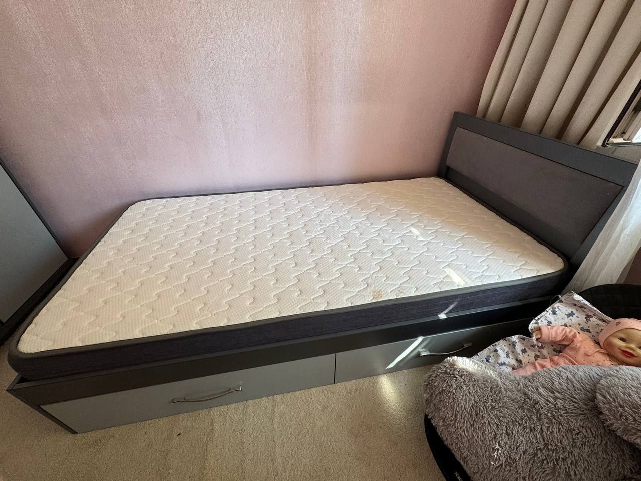 Срочно продам. Кроват