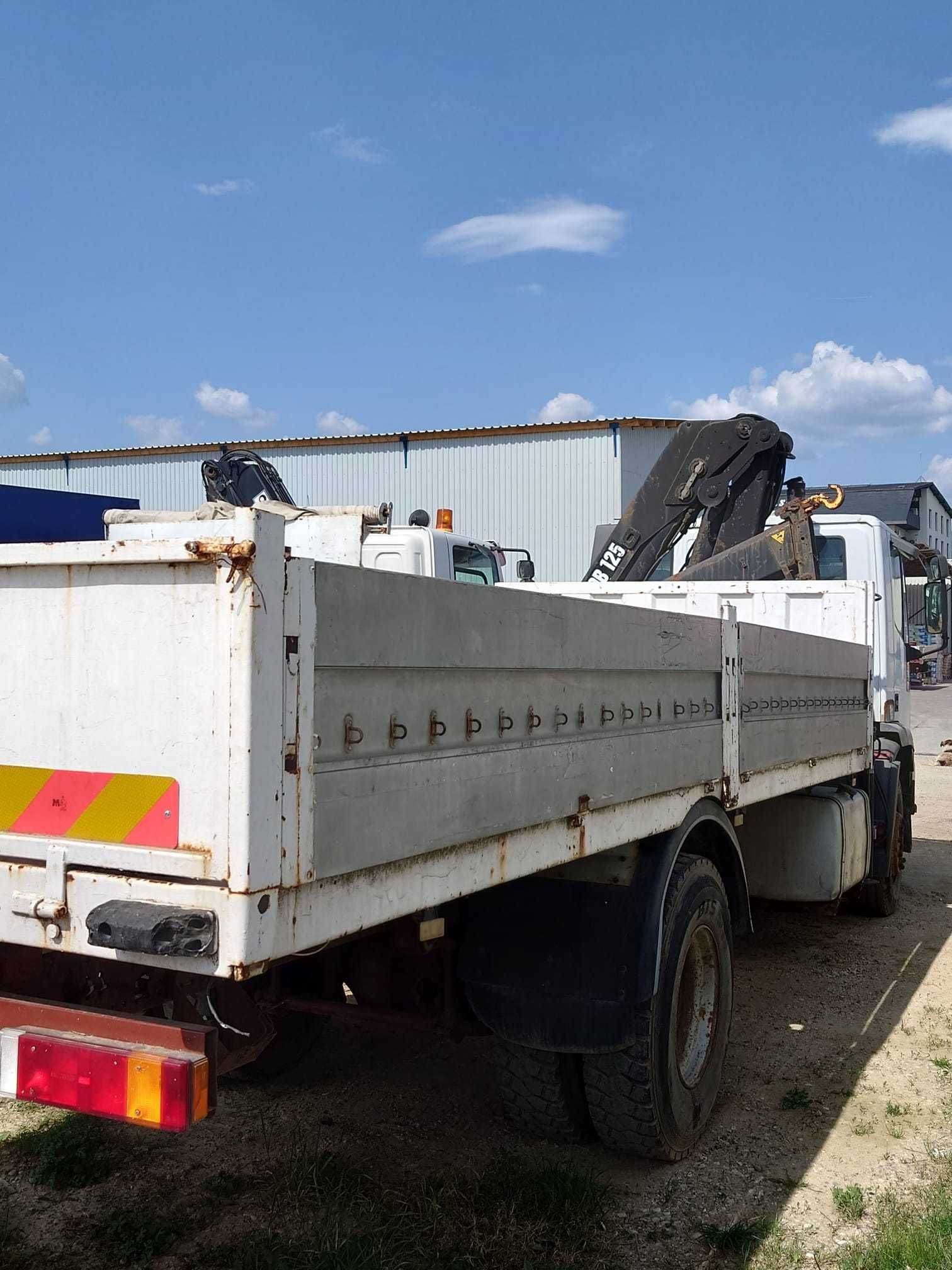Iveco Magirus cu Macara Hiab 125