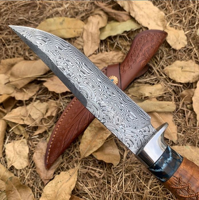 Японски ловен нож MYATO WOOLF DAMASK с кожена кания,LN429