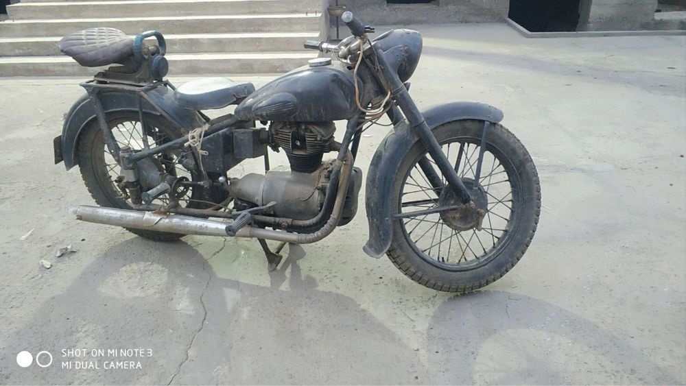 Продается мотоцикл симсон аво425