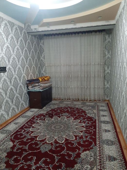 Qarshi shhridan koʻp qavatli uyning xonadoni sotiladi
