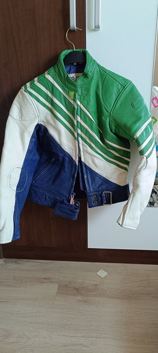 Дамско кожено мото яке