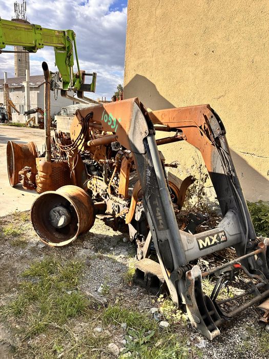 Dezmembrez Valtra T163