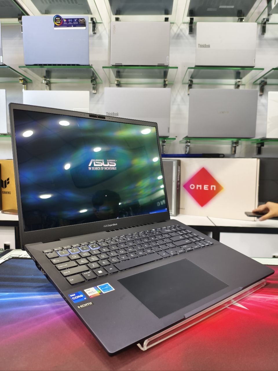 Ноутбук Noutbuk Asus ExpertBook B5 OLED 120Hz Core i7 16GB 512SSD