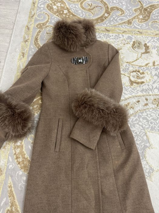 Пальто в отличном состояний