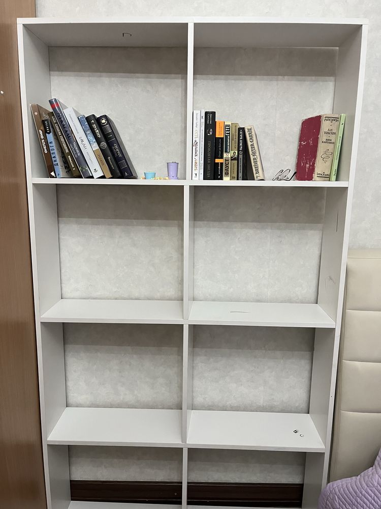 Продается полка для книг или других вещей