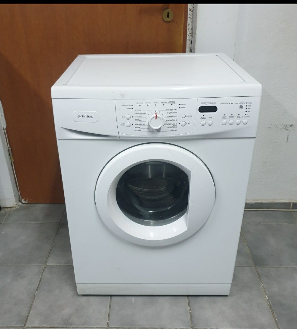 PRETURI REALE / PE STOC. Masina de spălat rufe Whirlpool awo 37220.