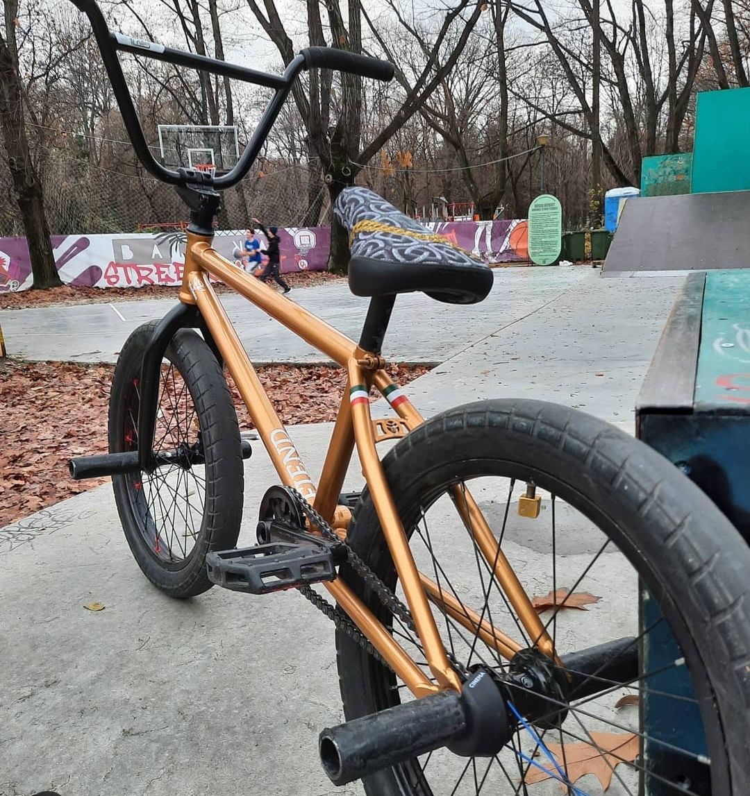 Bmx custom 3500 doar săptămâna asta! (bmx ul sta de un an jumate)