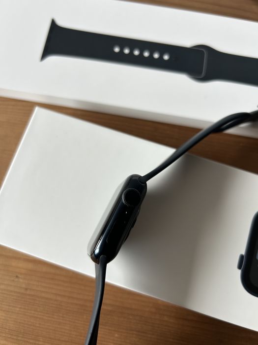 Apple Watch SE 2 (2022) – 40 mm, aluminiu, stare impecabilă