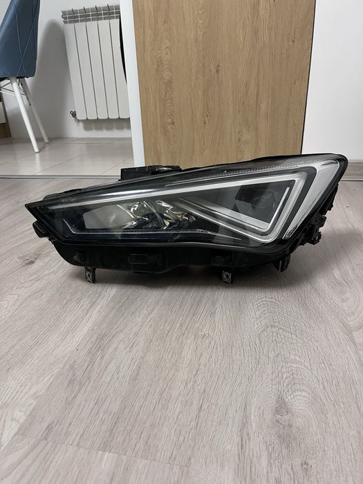 Seat Leon IV  2020 ляв фар кат. 5FB.941.007.G