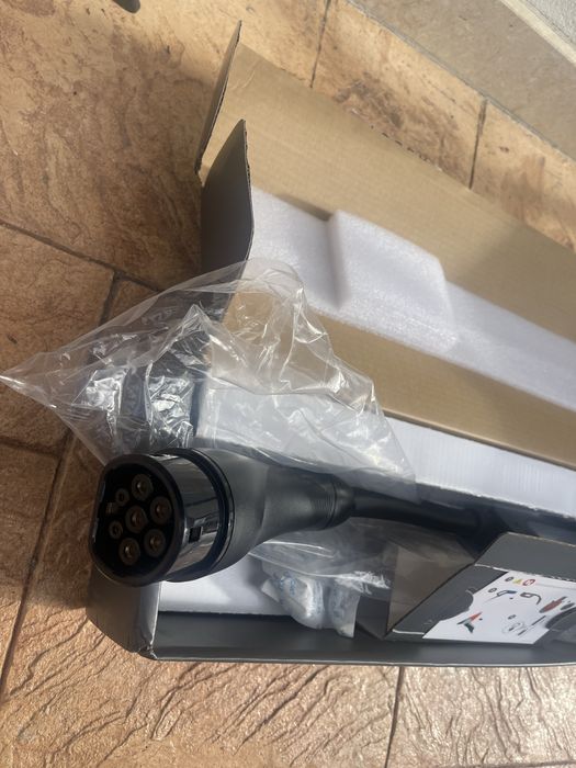 Carlig si adaptor originsle Tesla 3