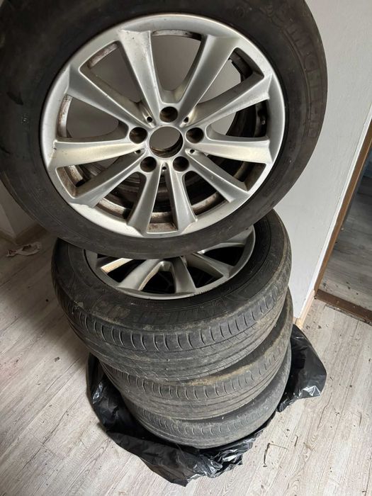 Jante BMW 225 / 55 R17.