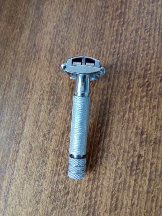 Винтидж метална самобръсначка