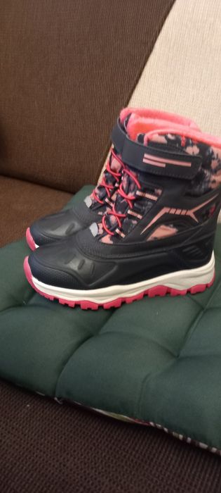 Vând ghete/cizme zapada noi marimea 31