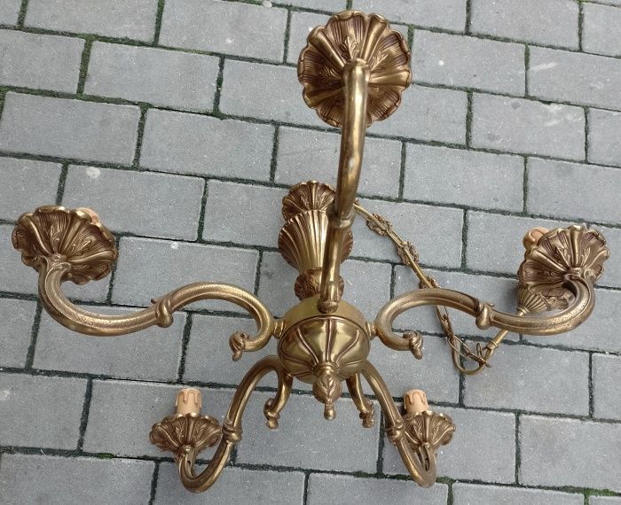 Elegant candelabru din bronz masiv in stil francez piesa cu o lucrătur