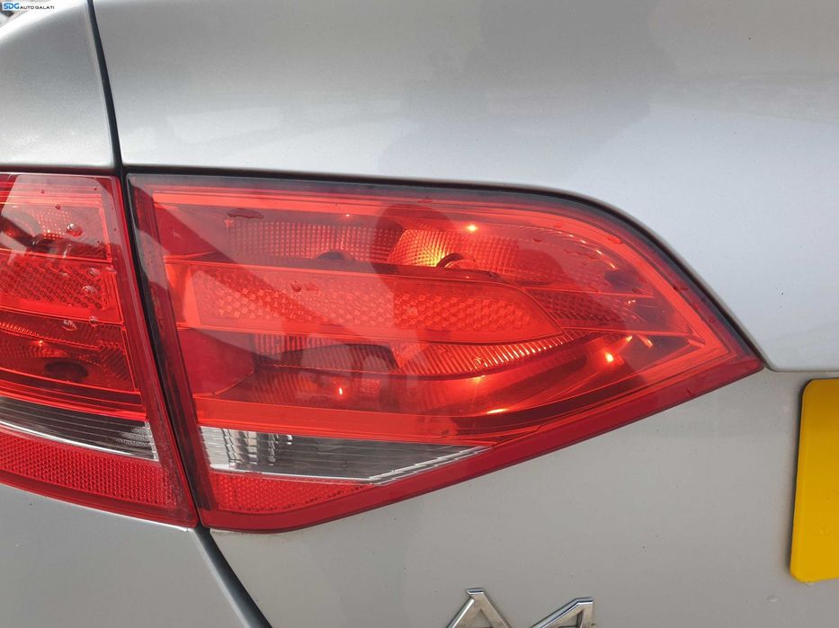 Tripla Stop Lampa Stanga de pe Haion Hayon Portbagaj Audi A4 B8 Berlina Sedan NFL Non Facelift 2008 - 2012 [K2309]