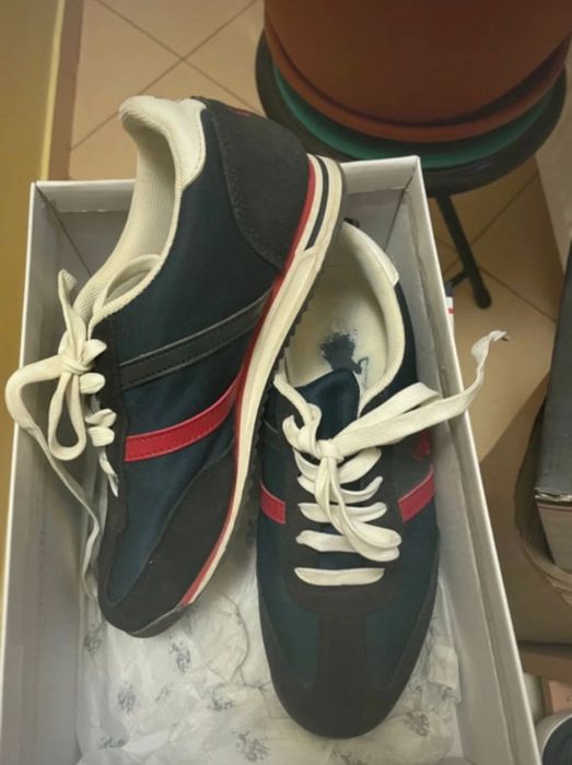 Adidași U.S.P.A bleumarin