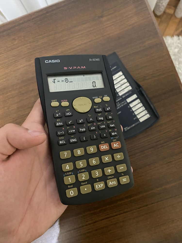 Calculator stiintific Casio Fx-82MS