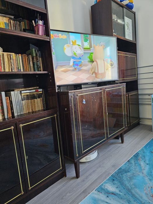 Vand mobila sufragerie